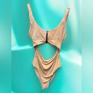 BEBE Tan Cutout Swimsuit with Zipper MEDIUM 17in pit to pit